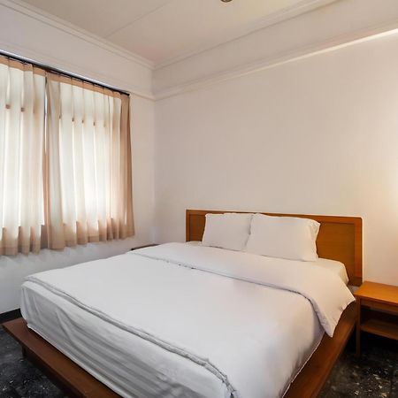 Legian Capital O 93809 Wida Hotel מראה חיצוני תמונה