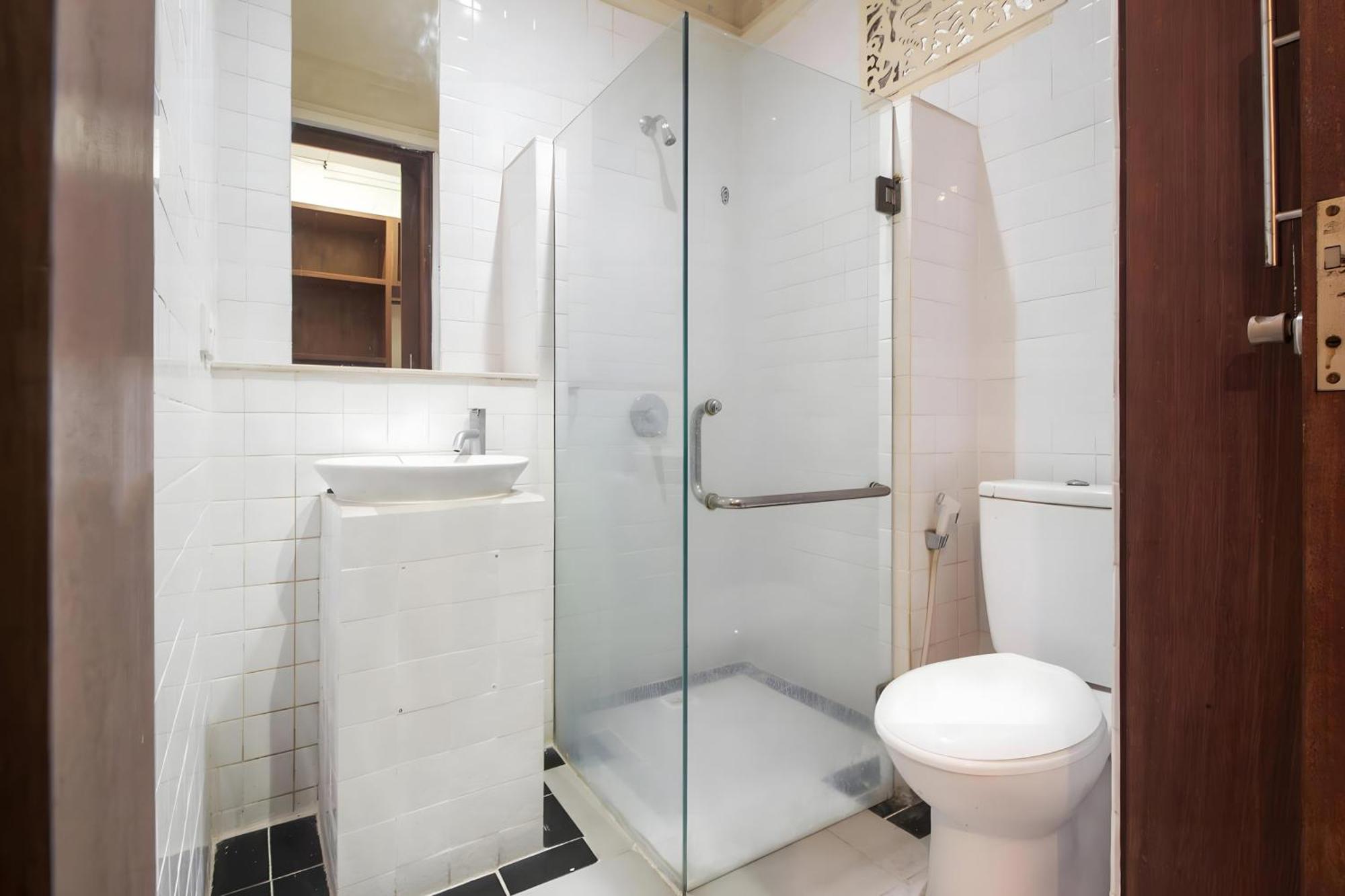 Legian Capital O 93809 Wida Hotel מראה חיצוני תמונה
