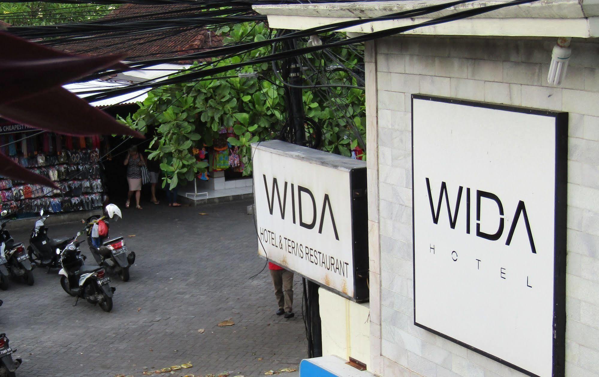 Legian Capital O 93809 Wida Hotel מראה חיצוני תמונה