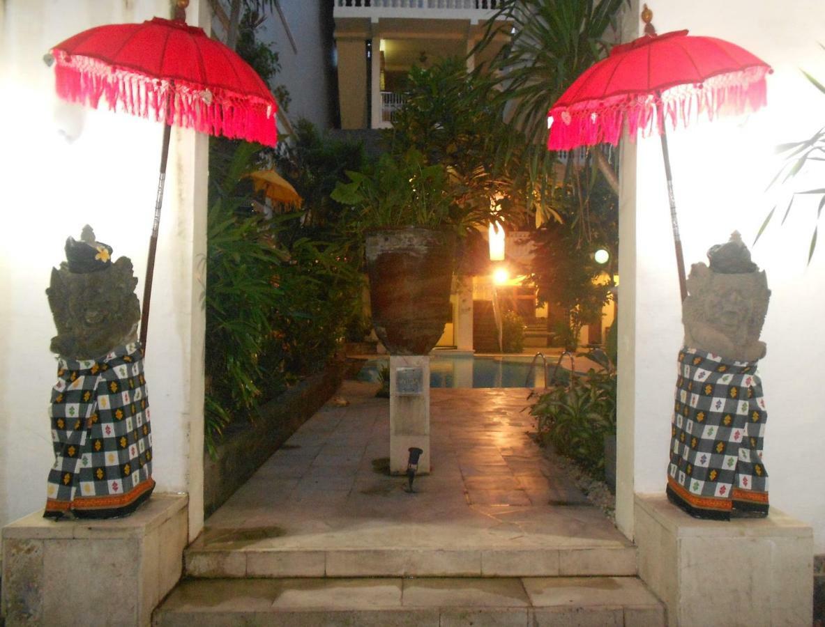 Legian Capital O 93809 Wida Hotel מראה חיצוני תמונה